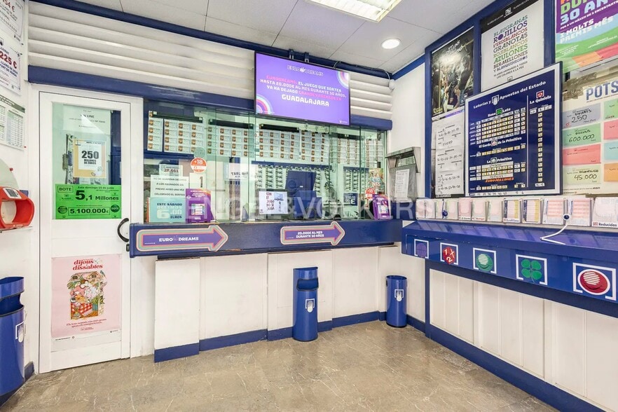 Edificio residencial en Tarragona, Tarragona en venta - Foto del interior - Imagen 2 de 9