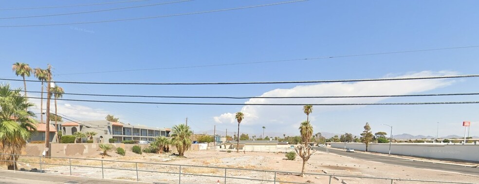 3839 Charleston Boulevard, Las Vegas, NV en venta - Foto del edificio - Imagen 1 de 4