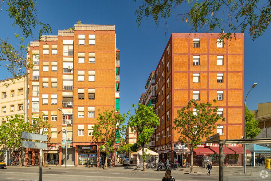 Edificio residencial en Badalona, Barcelona en venta - Foto del edificio - Imagen 2 de 2