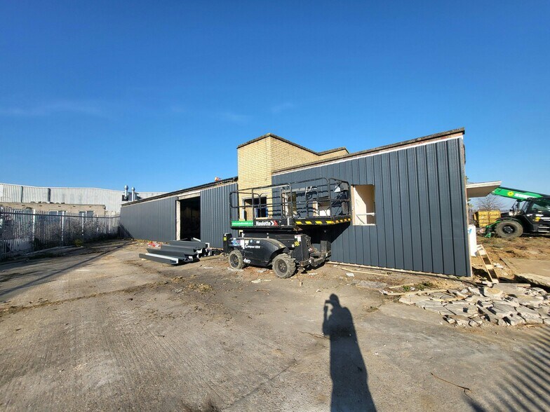 Bruce Grv, Wickford en alquiler - Foto del edificio - Imagen 2 de 22