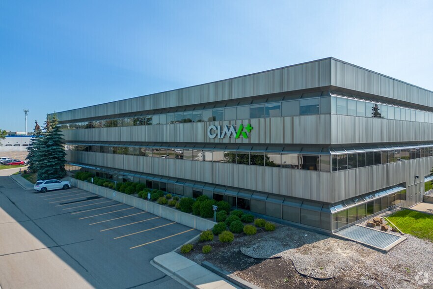 6815 8th St NE, Calgary, AB en alquiler - Foto del edificio - Imagen 3 de 13