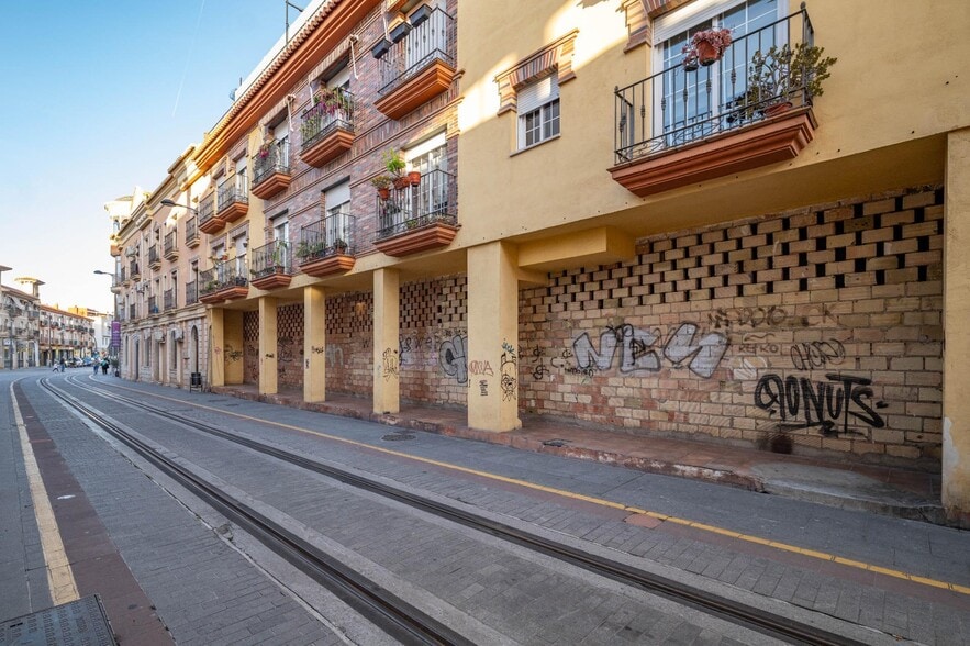 Calle Colón, 9, Armilla, Granada en venta - Foto del edificio - Imagen 2 de 20