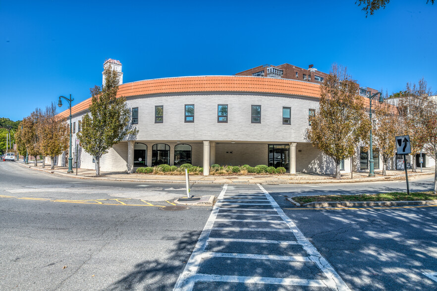 2 Madison Ave, Larchmont, NY en alquiler - Foto del edificio - Imagen 1 de 5