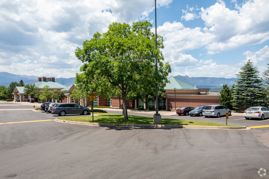 8605 Explorer Dr, Colorado Springs, CO en alquiler - Foto del edificio - Imagen 2 de 7