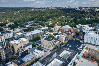 E 200 E State Street, Ithaca, NY - vista aérea  vista de mapa