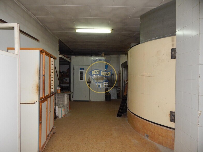 Local en València en venta - Foto del edificio - Imagen 3 de 10