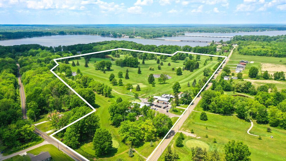 2404 SE River Rd, Lake Milton, OH en venta - Foto del edificio - Imagen 2 de 6