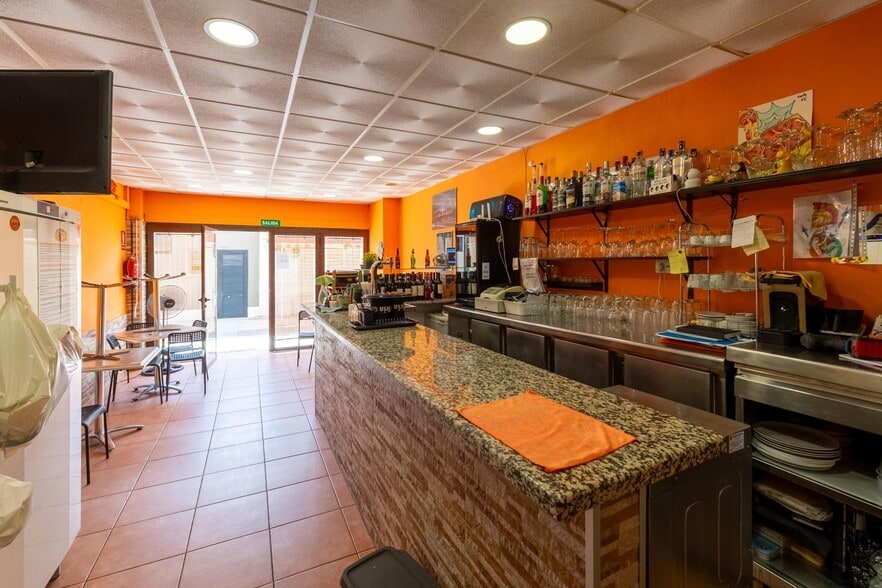 Local en Torremolinos, Málaga en venta - Foto del interior - Imagen 3 de 10