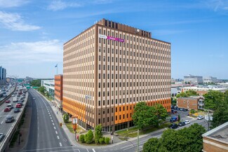 Más detalles de 255 Boul Crémazie E, Montréal, QC - Oficina, flex en alquiler