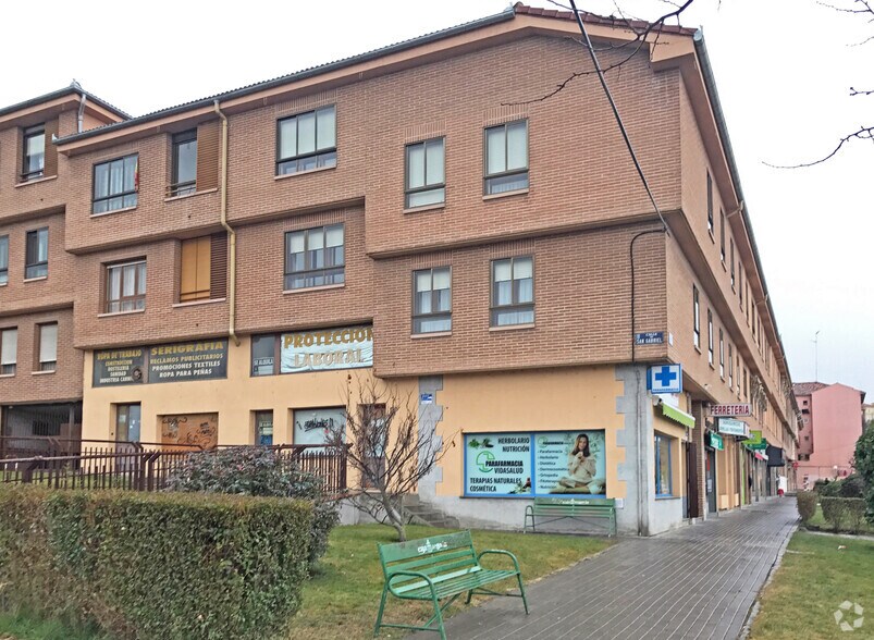 Avenida Vía Roma, 18, Segovia, Segovia en alquiler - Foto del edificio - Imagen 3 de 3