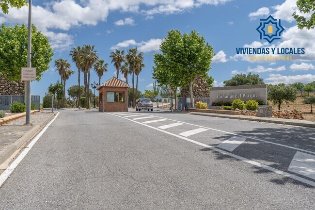 Más detalles de Calle Veleta, Dílar - Terreno en venta