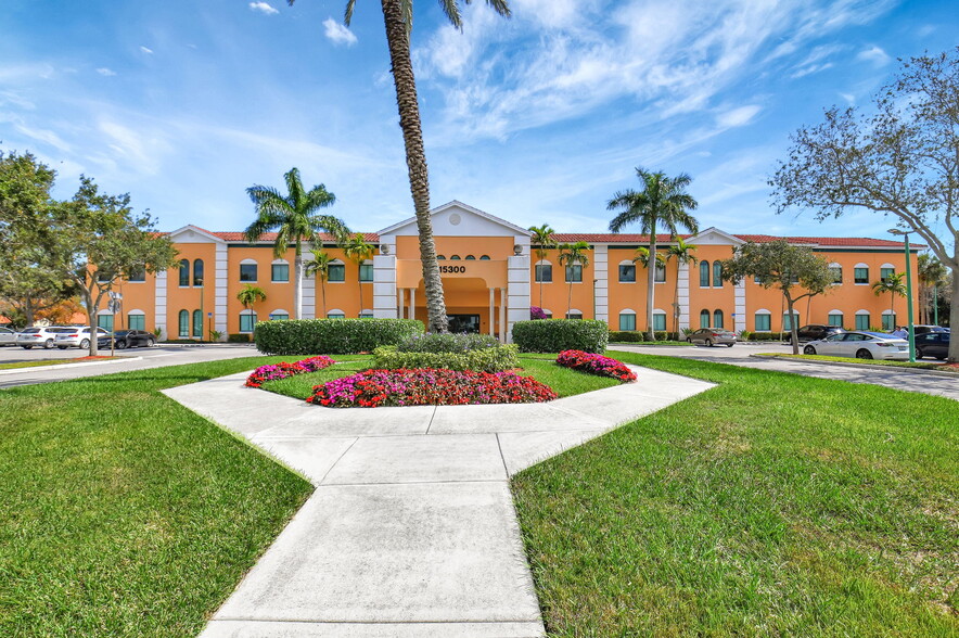 15300 Jog Rd, Delray Beach, FL en alquiler - Foto del edificio - Imagen 1 de 16