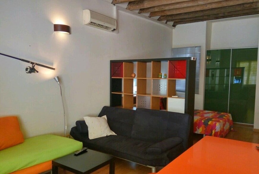 Hotel y hospedaje en Vilanova i la Geltrú, Barcelona en venta - Foto del interior - Imagen 2 de 19