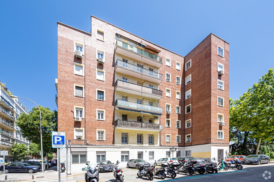Edificio residencial en Madrid, Madrid en venta - Foto principal - Imagen 1 de 1