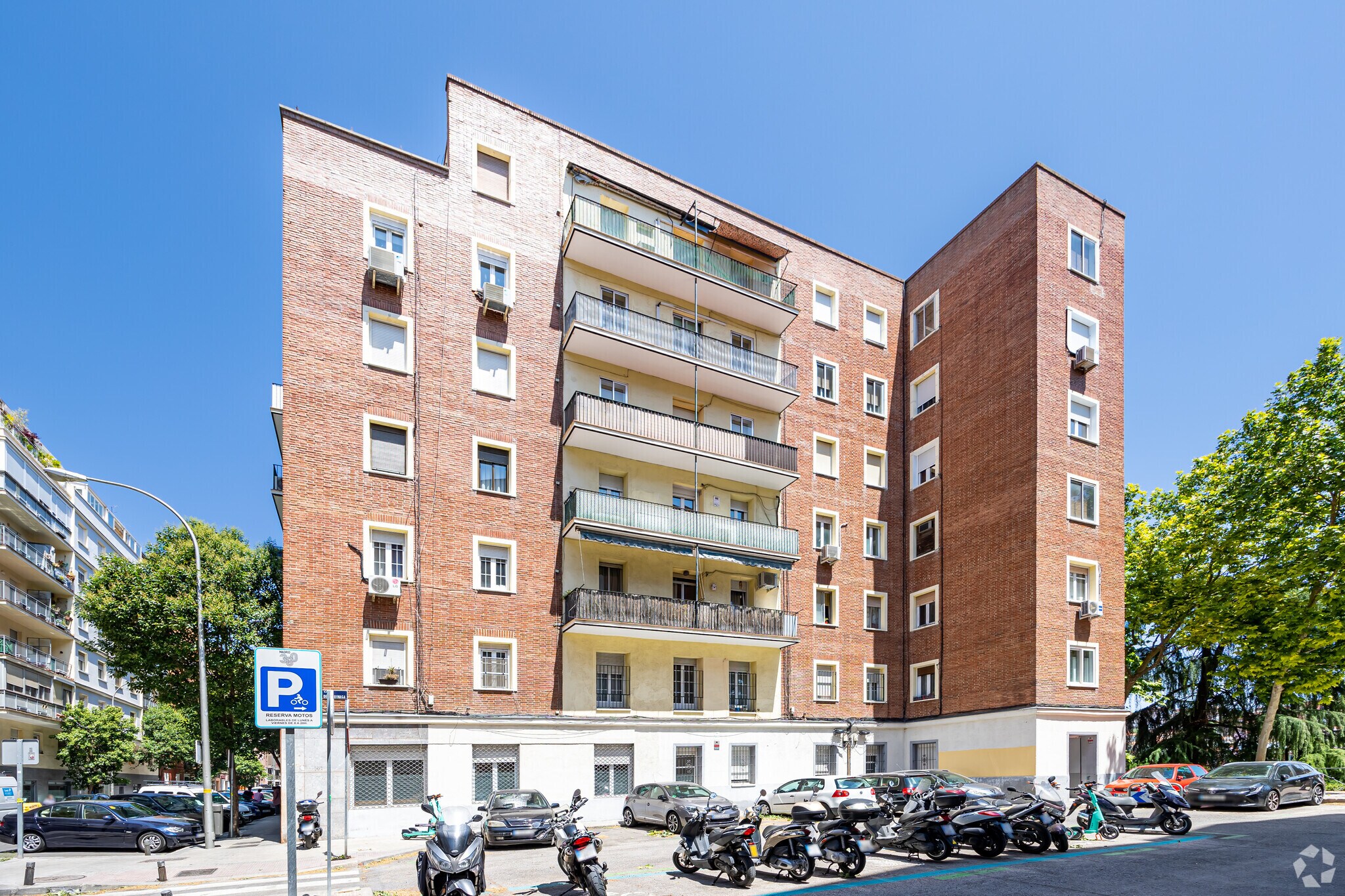 Edificio residencial en Madrid, Madrid en venta Foto principal- Imagen 1 de 1