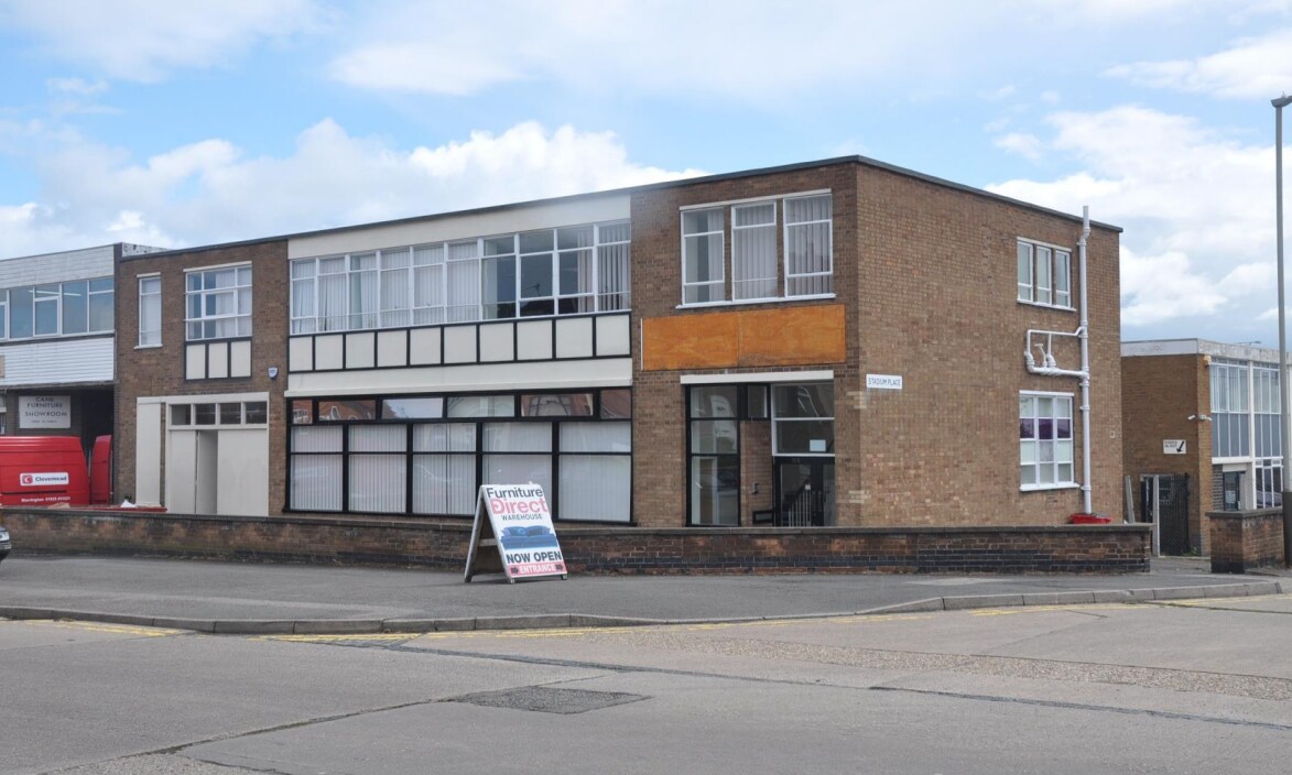 105 Parker Dr, Leicester en venta Foto principal- Imagen 1 de 1