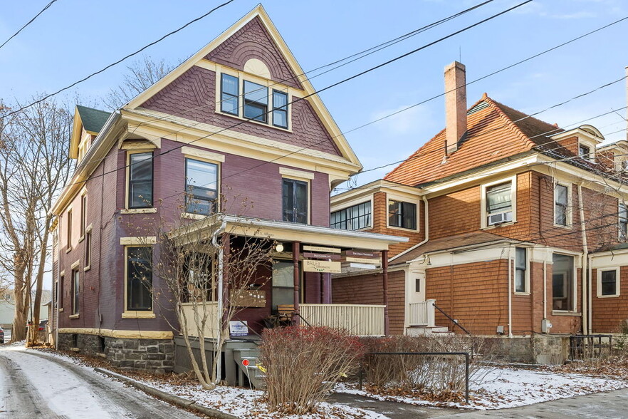 108 S Albany St, Ithaca, NY en venta - Foto del edificio - Imagen 1 de 31