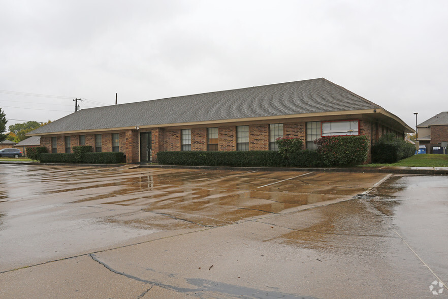 2520 Harwood Rd, Bedford, TX en alquiler - Foto del edificio - Imagen 2 de 4