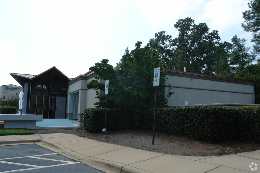 8415 Pineville-matthews Rd, Charlotte, NC en venta - Foto del edificio - Imagen 2 de 8