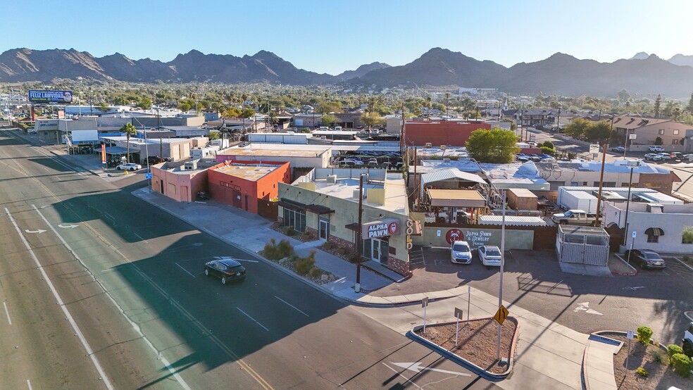 9017 N Cave Creek Rd, Phoenix, AZ en venta - Foto del edificio - Imagen 3 de 7