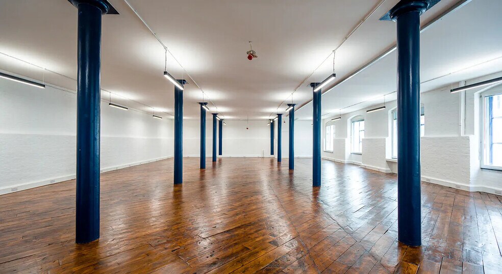 15 Lots Rd, London en alquiler - Foto del edificio - Imagen 3 de 18