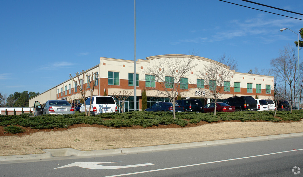 2815 Carolina Commerce Dr, Goldsboro, NC en alquiler - Foto del edificio - Imagen 2 de 5