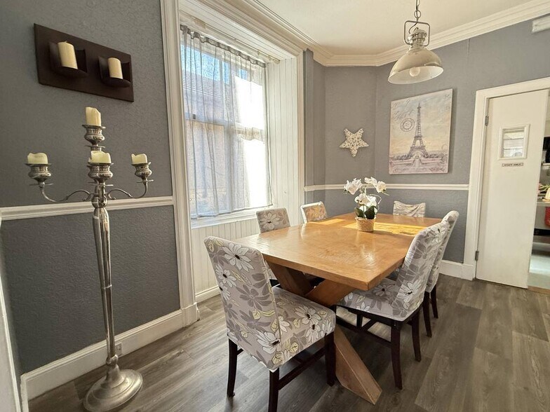 1 High St, Auchterarder en venta - Foto del edificio - Imagen 2 de 13