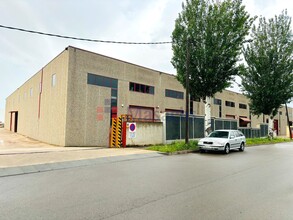 Naves en Palau-solità i Plegamans, BAR en alquiler Foto del edificio- Imagen 2 de 10