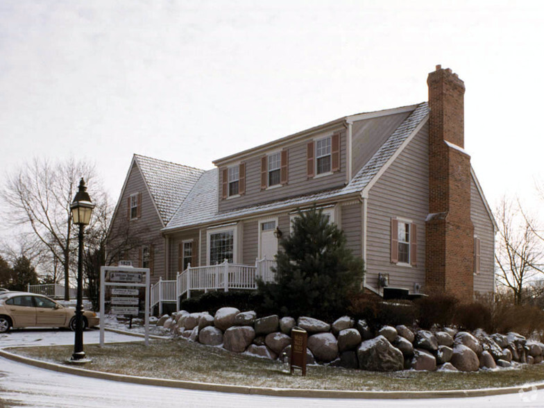 1625 W Colonial Pky, Palatine, IL en alquiler - Foto del edificio - Imagen 2 de 9