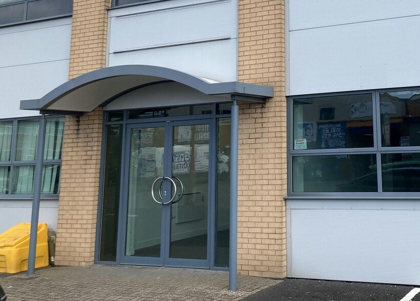 Highlands Rd, Solihull en alquiler - Foto del edificio - Imagen 2 de 68