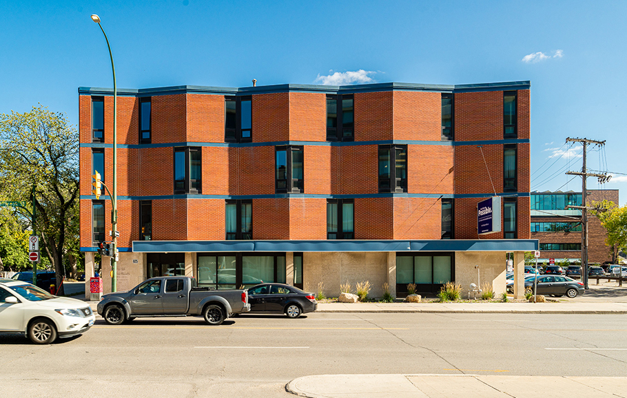 825 Sherbrook St, Winnipeg, MB en alquiler - Foto del edificio - Imagen 3 de 4