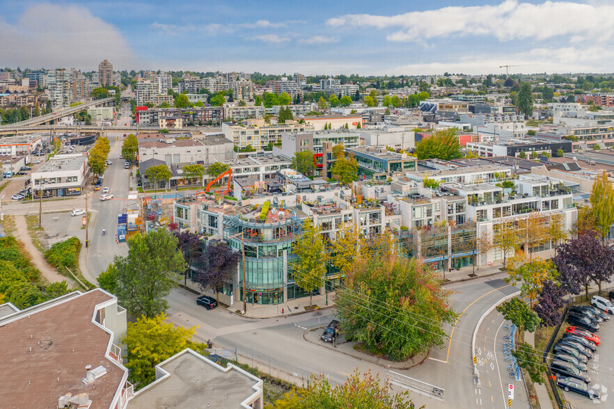 1628-1630 W 1st Ave, Vancouver, BC en alquiler - Vista aérea - Imagen 2 de 7