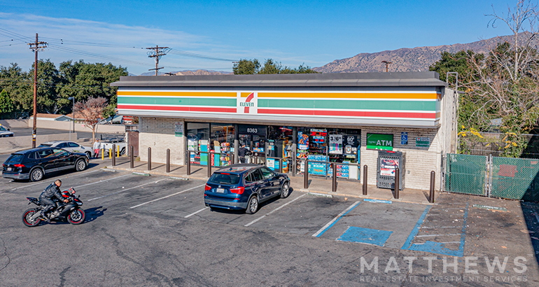 8363 Foothill Blvd, Sunland, CA en venta - Foto del edificio - Imagen 2 de 5