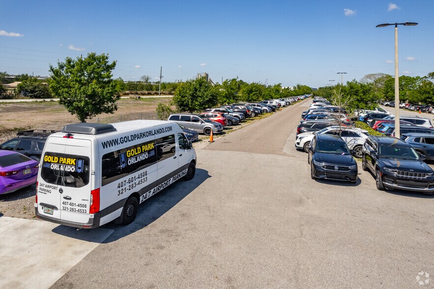 7350 Narcoossee Rd, Orlando, FL en venta - Foto del edificio - Imagen 3 de 15