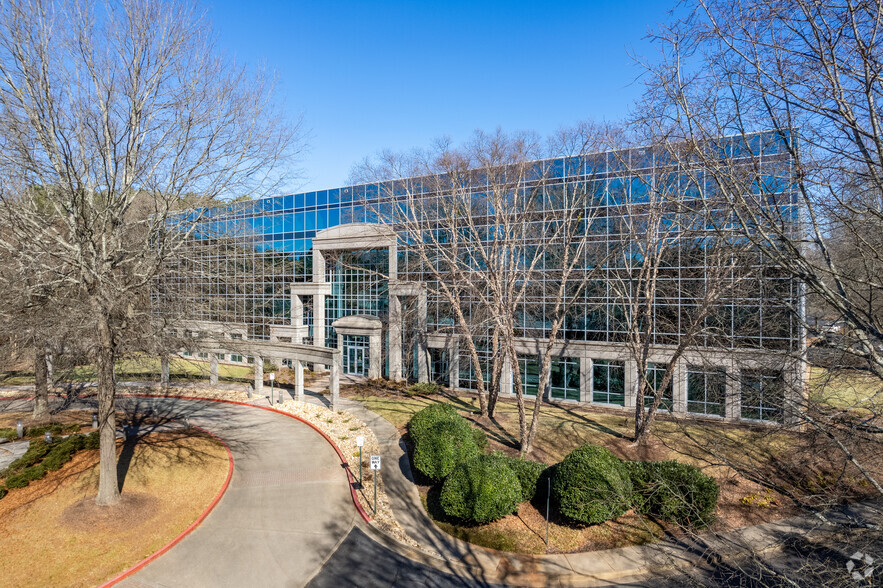 12000 Findley Rd, Johns Creek, GA en alquiler - Foto del edificio - Imagen 1 de 10