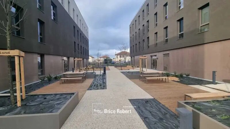 Oficina en Décines-Charpieu en alquiler - Foto del edificio - Imagen 2 de 5