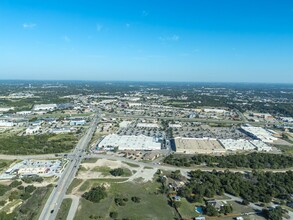 14+ Acres 51 S Cleburne Highway, Weatherford, TX - VISTA AÉREA  vista de mapa - Image1