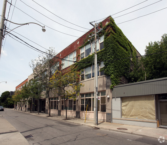 10 Alcorn Ave, Toronto, ON en alquiler - Foto principal - Imagen 1 de 4