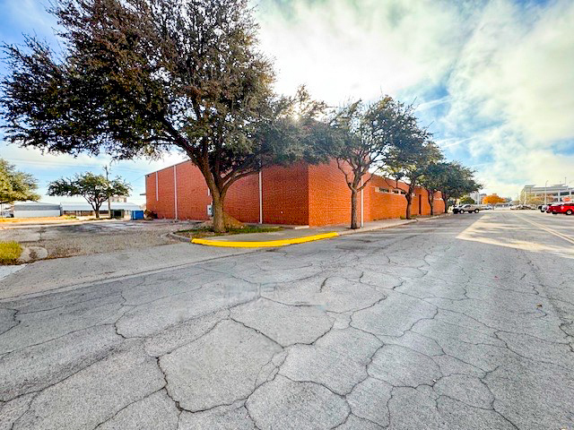 201 E Illinois Ave, Midland, TX en venta - Foto del edificio - Imagen 3 de 26