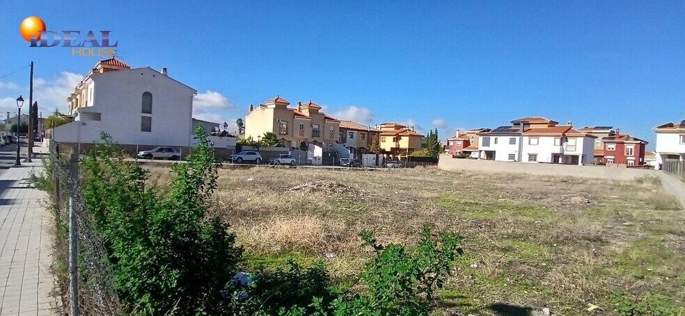 Terreno en Ogíjares, Granada en venta - Foto del edificio - Imagen 2 de 8