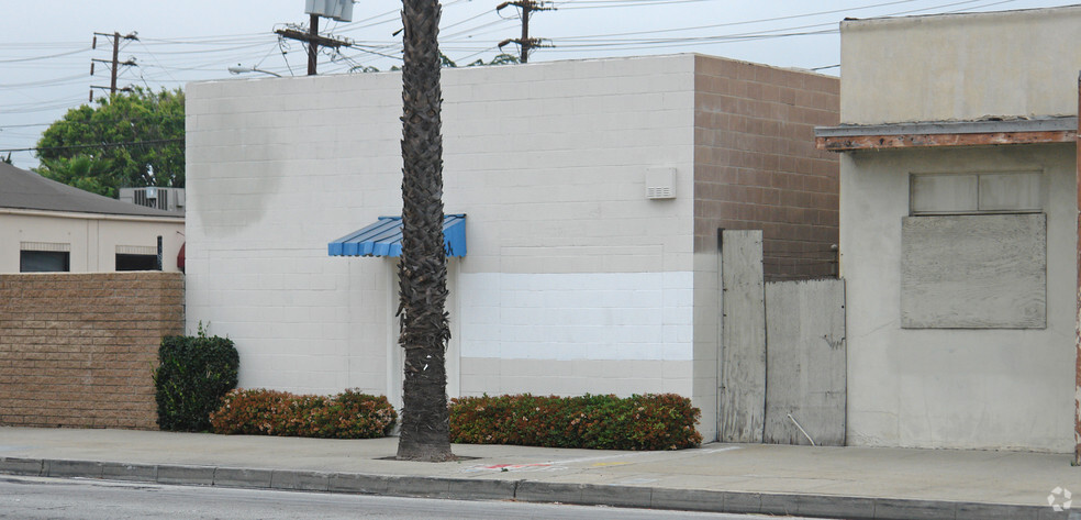 5273-5275 E Washington Blvd, Commerce, CA en venta - Foto del edificio - Imagen 3 de 21