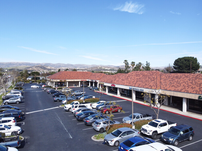 1424-1494 Madera Rd, Simi Valley, CA en alquiler - Foto del edificio - Imagen 3 de 10