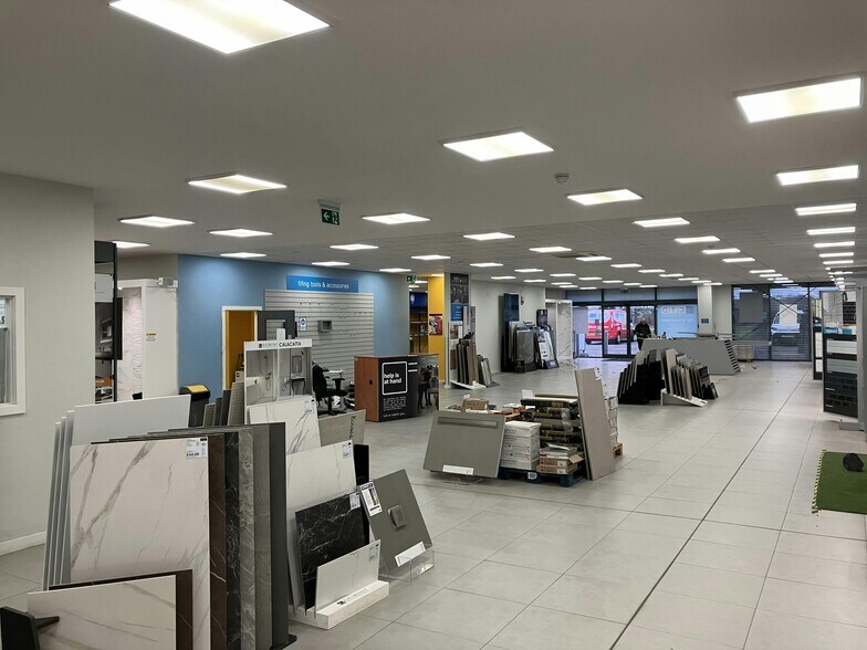 8 Acrewood Way, St Albans en alquiler - Foto del edificio - Imagen 2 de 6