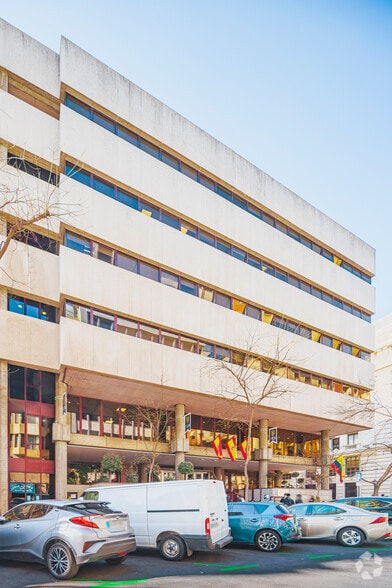 Calle de Alfonso XI, 6, Madrid, Madrid en alquiler - Foto del edificio - Imagen 3 de 4