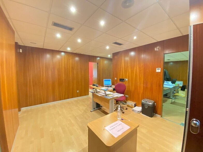 Oficina en Ponferrada, León en venta - Foto del edificio - Imagen 2 de 10