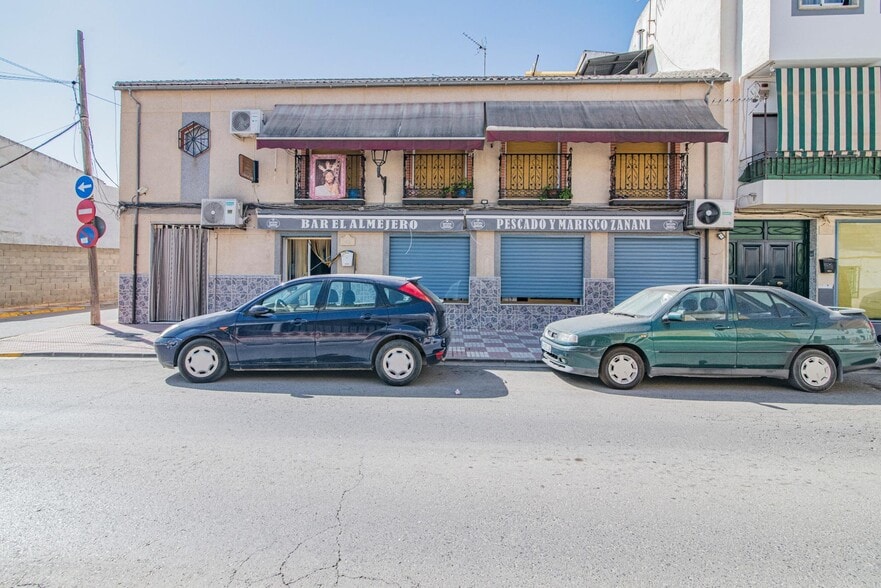 Calle Federico García Lorca, 52, Huétor Tájar, Granada en venta - Foto del edificio - Imagen 3 de 24
