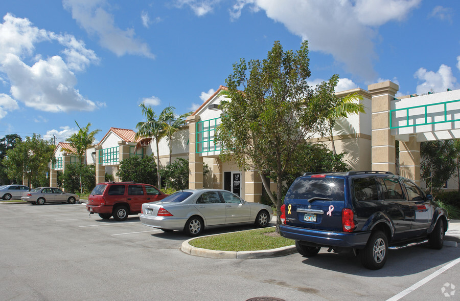 4851 W Hillsboro Blvd, Coconut Creek, FL en venta - Foto del edificio - Imagen 3 de 4