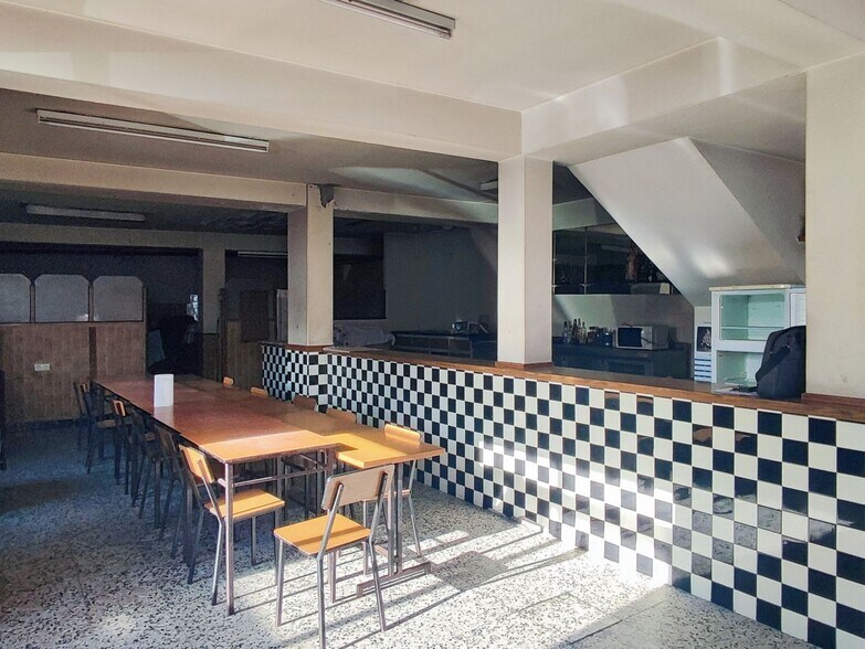 Local en Arteixo, La Coruna en venta - Foto del interior - Imagen 2 de 10