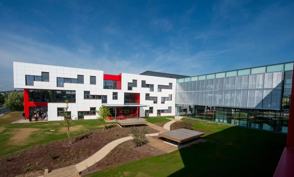 66 Chemin Du Moulin Carron, Dardilly en alquiler - Foto del edificio - Imagen 2 de 9