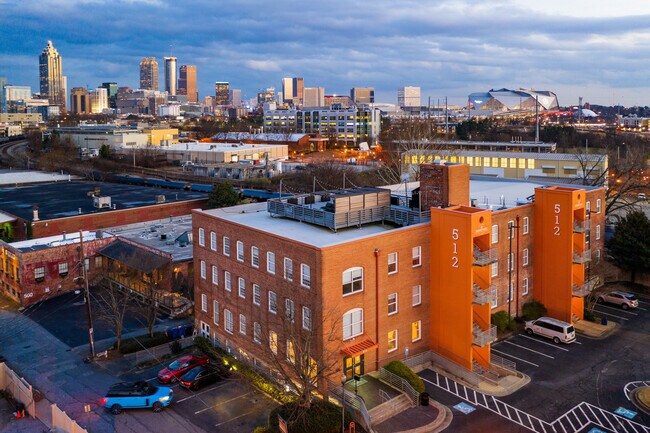 Más detalles de 590 Means St NW, Atlanta, GA - Oficina en alquiler